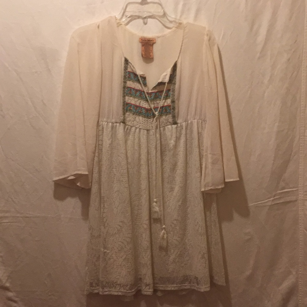 Women's lace over liner top NWOT